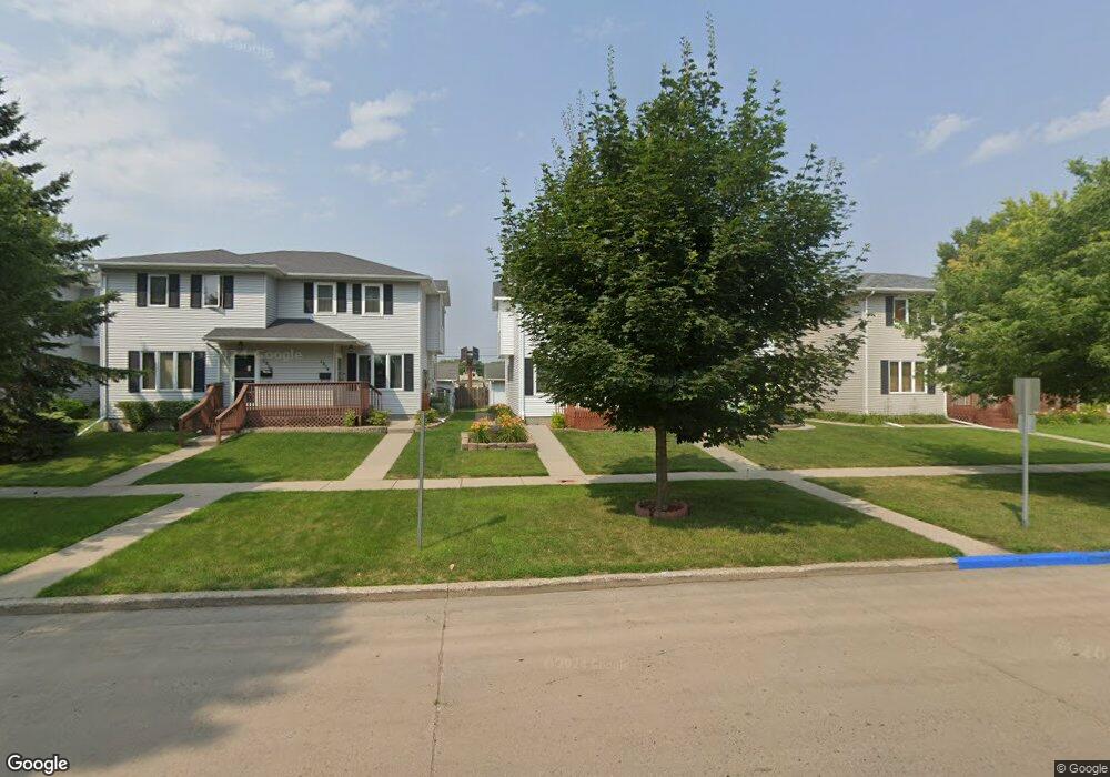 1212 S 12th St, Grand Forks, ND 58201 - photo 1