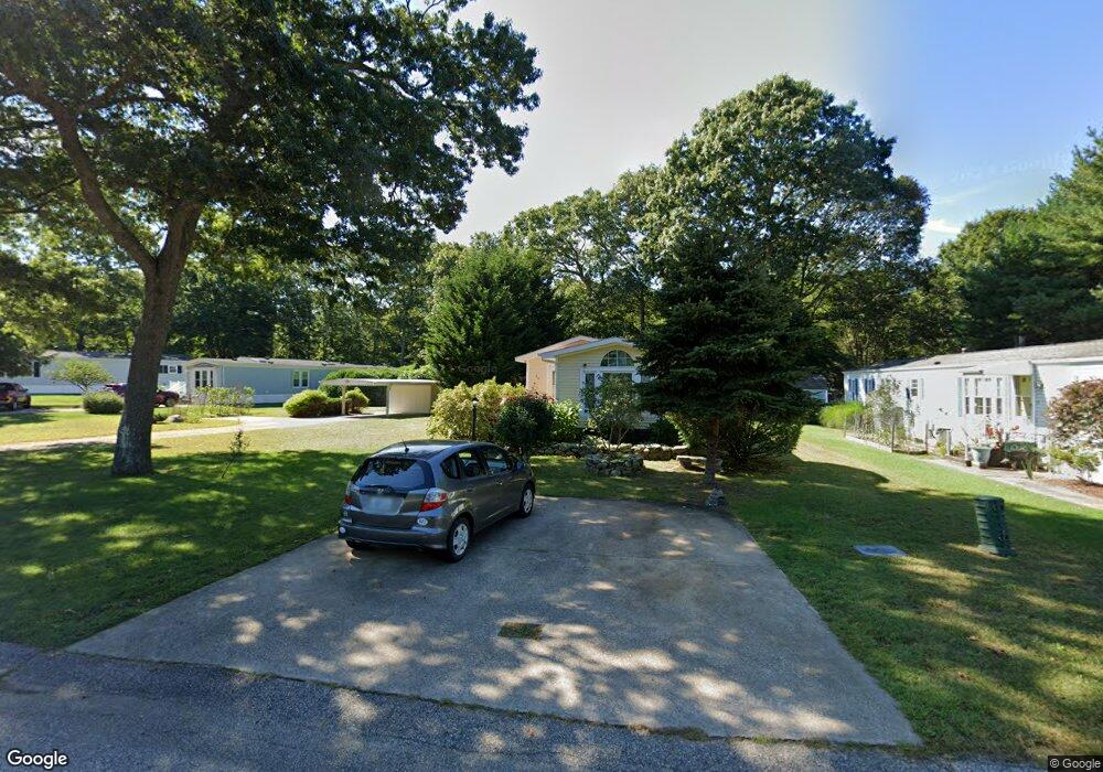 30 Holiday Ct, Wakefield, RI 02879 - photo 1