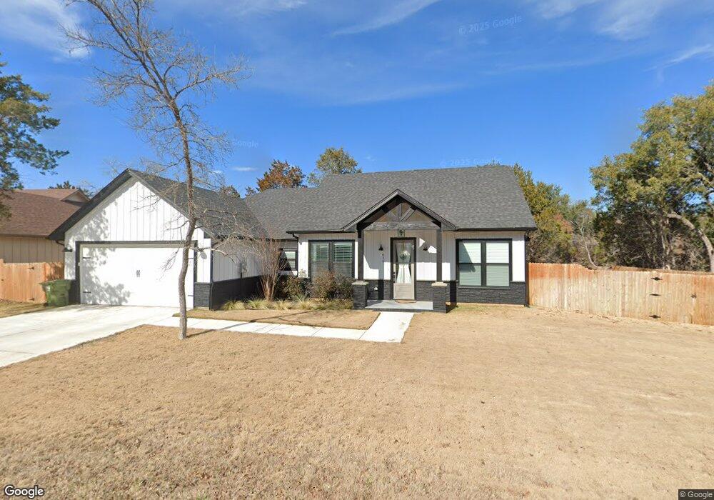 830 Corral Dr, Granbury, TX 76048 - photo 1