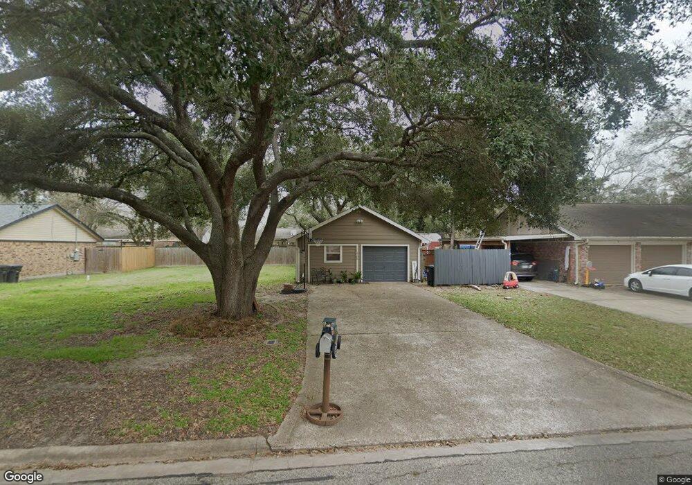 1708 Coffee St, Alvin, TX 77511 - photo 1