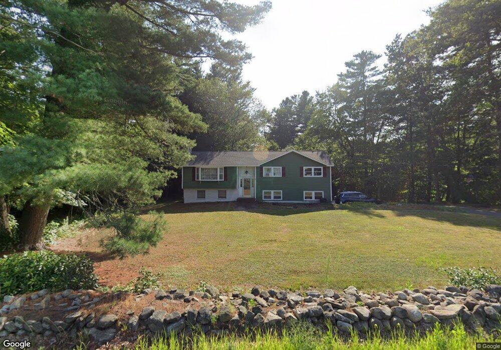 101 Gilcreast Rd, Londonderry, NH 03053 - photo 1