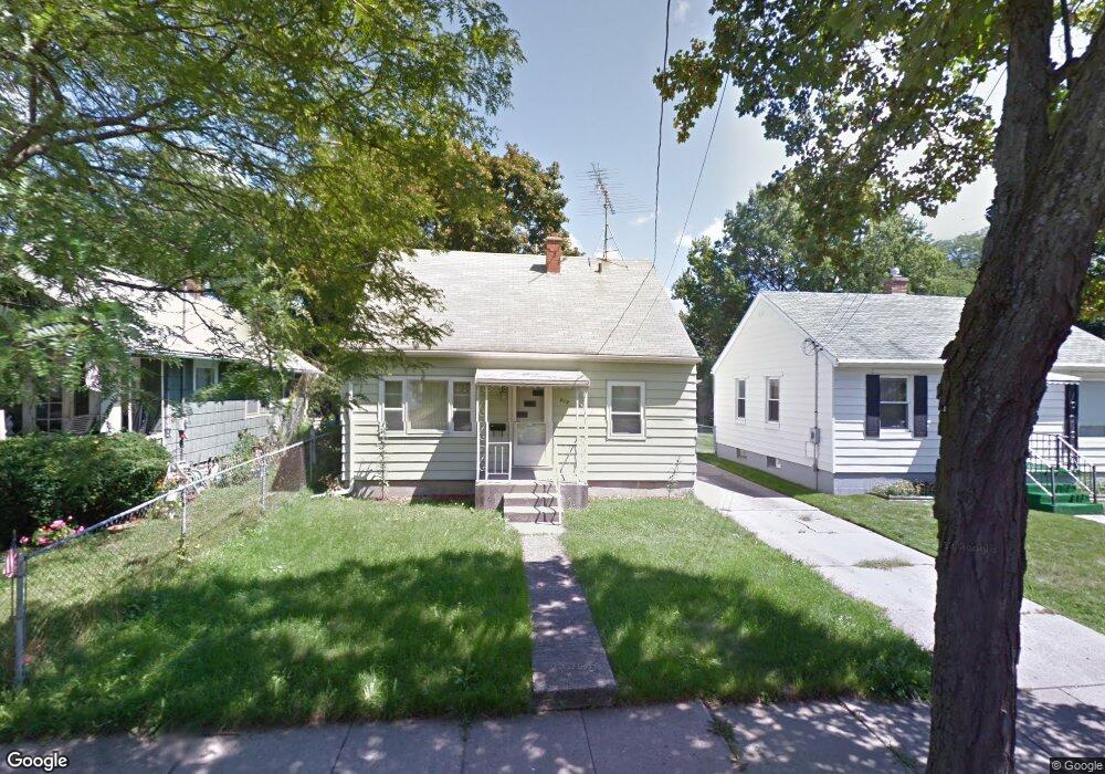 912 Clayton St, Lansing, MI 48915 - photo 1