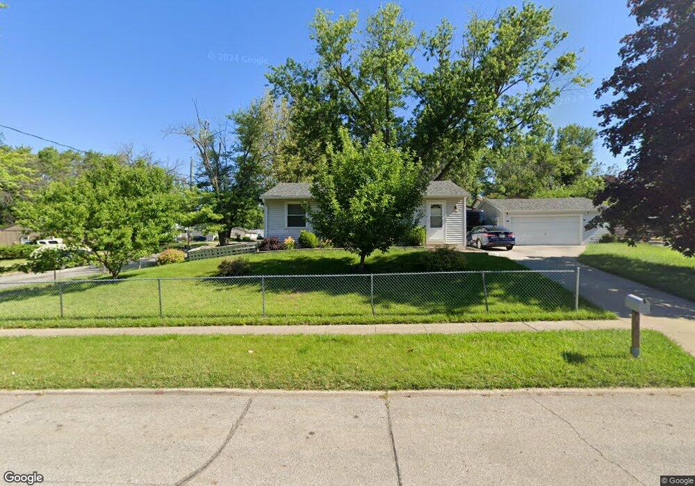 1104 E Philip St, Des Moines, IA 50315 - photo 1