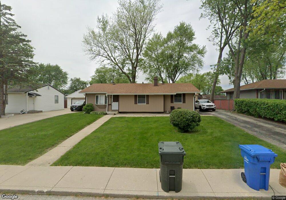 239 Ensenada Dr, Carpentersville, IL 60110 - photo 1