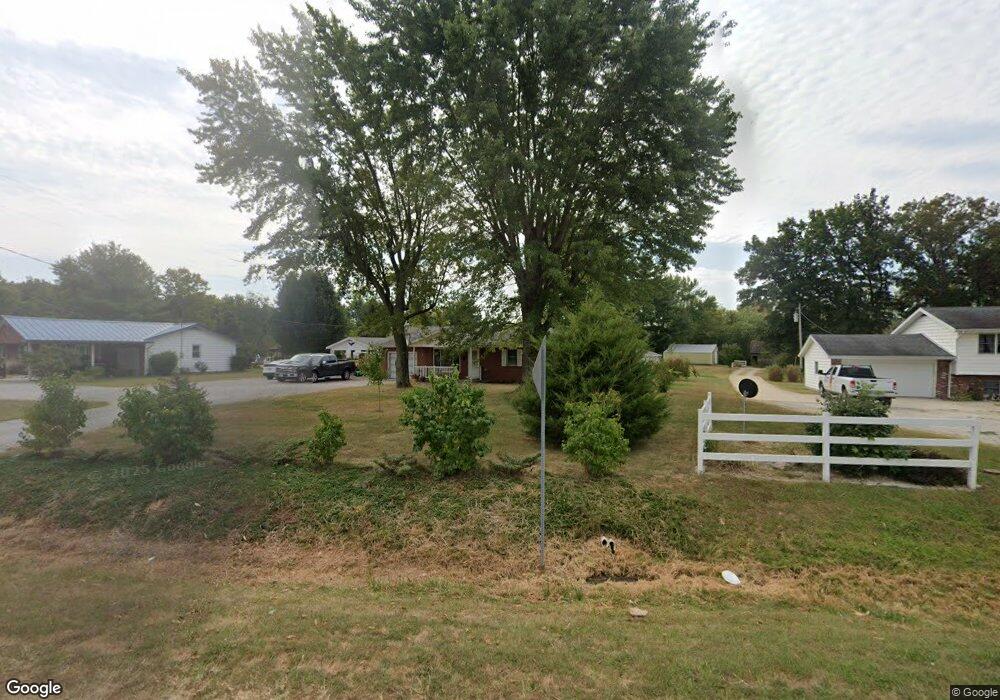 8723 E Us Highway 40, Effingham, IL 62401 - photo 1