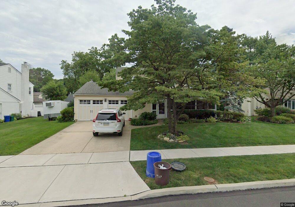 193 Fletcher Dr, Morrisville, PA 19067 - photo 1