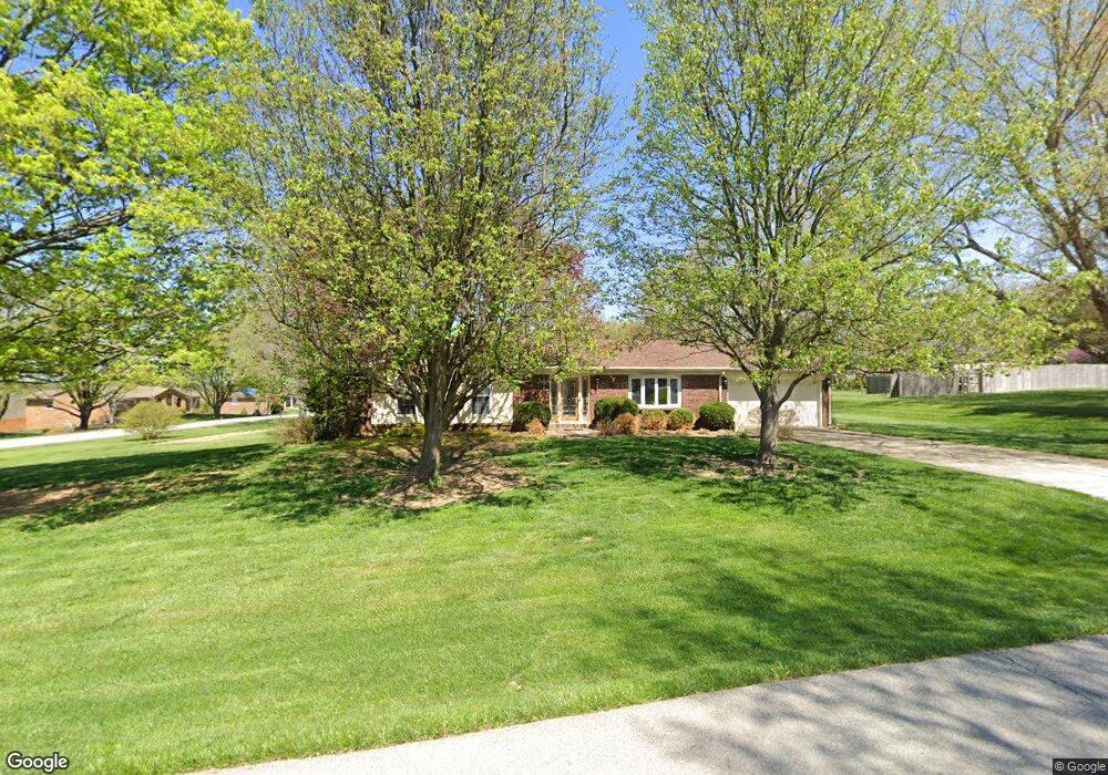 1900 Autumnview Ln, Frankfort, KY 40601 - photo 1