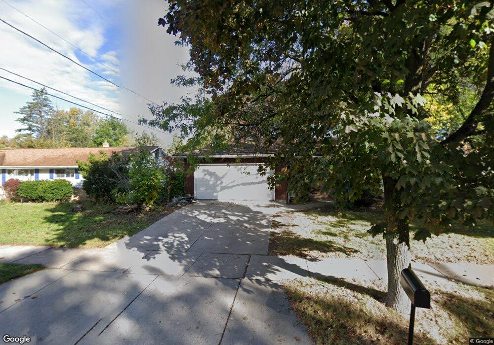 1800 W Glendale Ave, Appleton, WI 54914 - photo 1