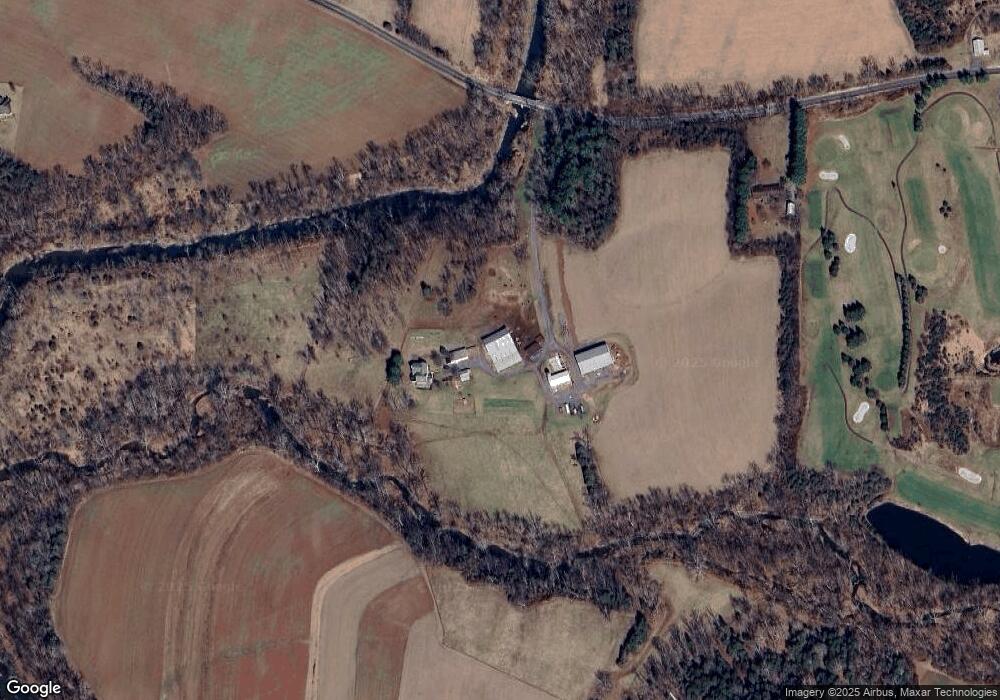 681 Goulden Rd, Gettysburg, PA 17325 - photo 1