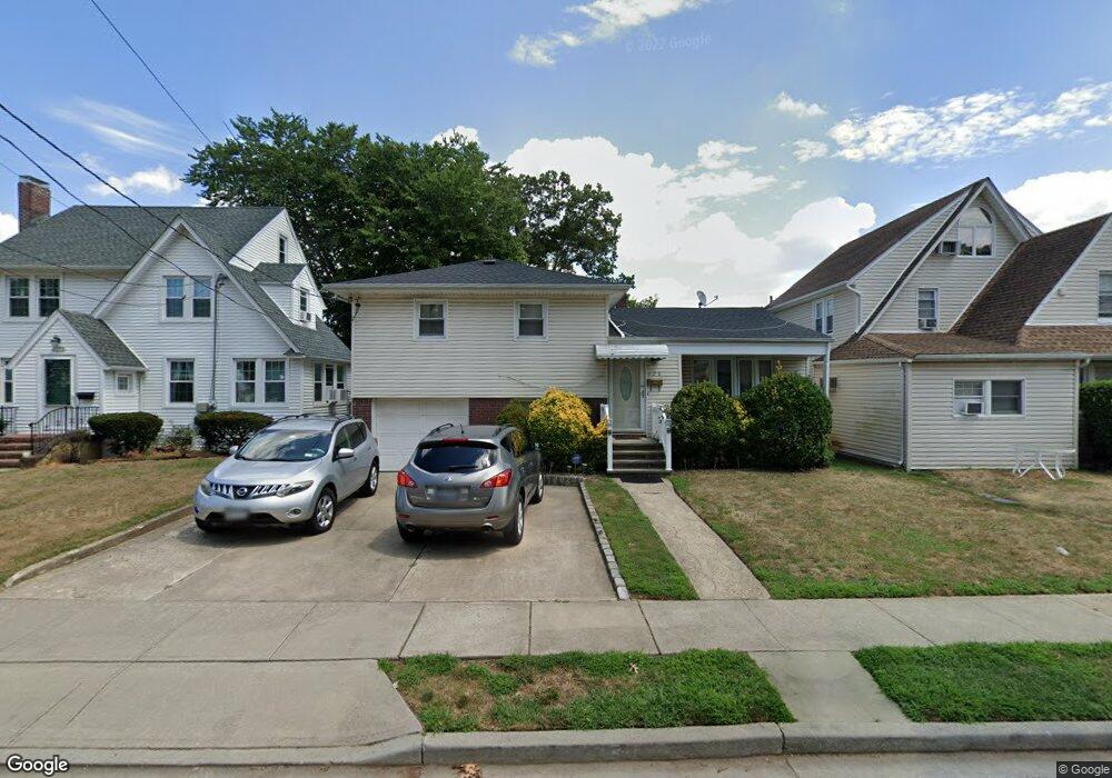 120 Charles St, Lynbrook, NY 11563 - photo 1