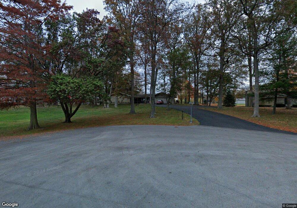 16201 Nottingham Dr, Wapakoneta, OH 45895 - photo 1