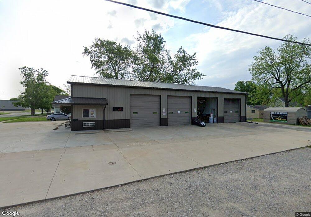 3121 Marshall Ave, Mattoon, IL 61938 - photo 1