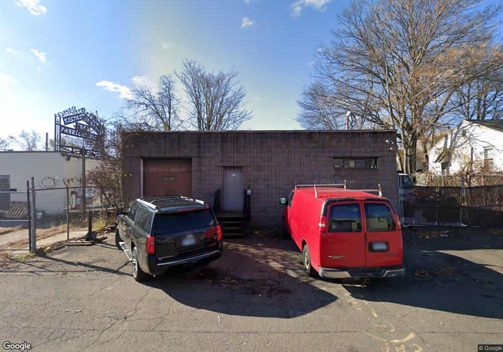 41 Miles St, Bridgeport, CT 06607 - photo 1