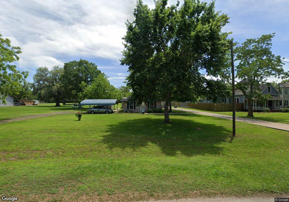 617 N Market St, Brazoria, TX 77422 - photo 1