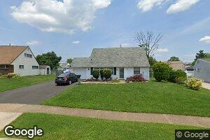 40 Crestwood Rd, Levittown, PA 19057