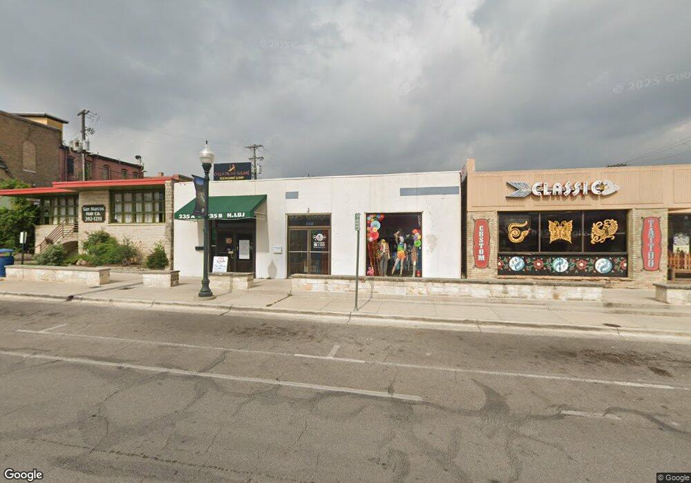 235 N Lbj Dr unit B, San Marcos, TX 78666 - photo 1