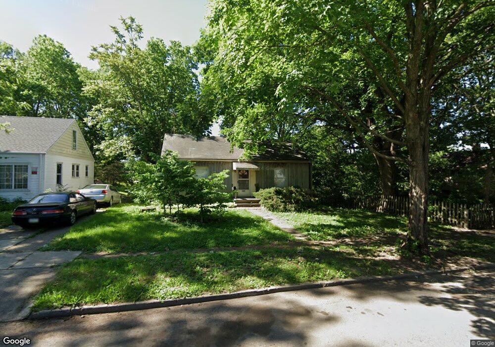 1214 Clinton Ave, Des Moines, IA 50313 - photo 1