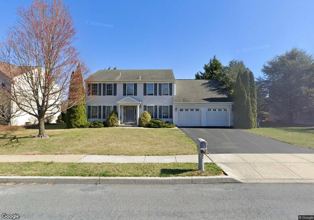 3505 Mohegan Dr, Reading, PA 19608 - photo 1