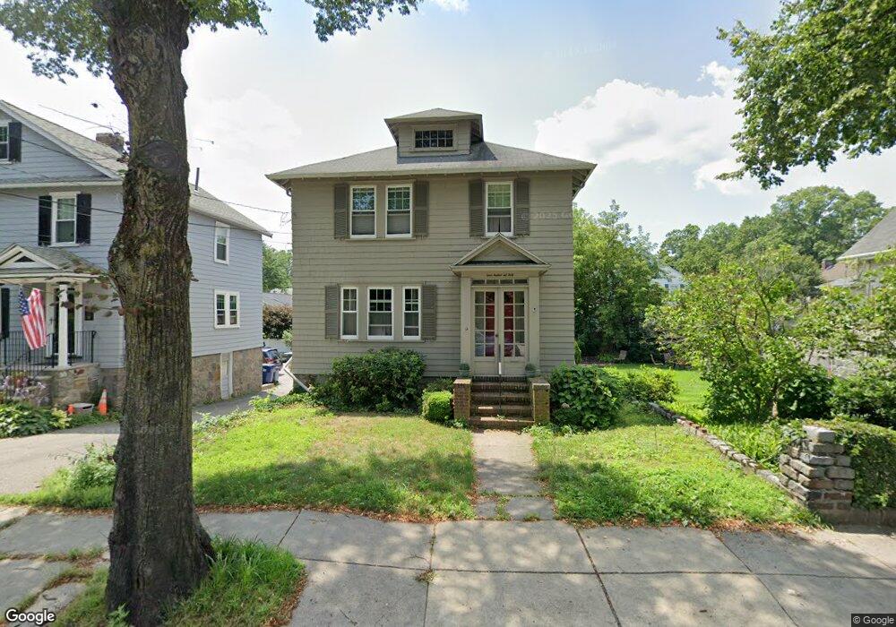 740 Lagrange St, West Roxbury, MA 02132 - photo 1