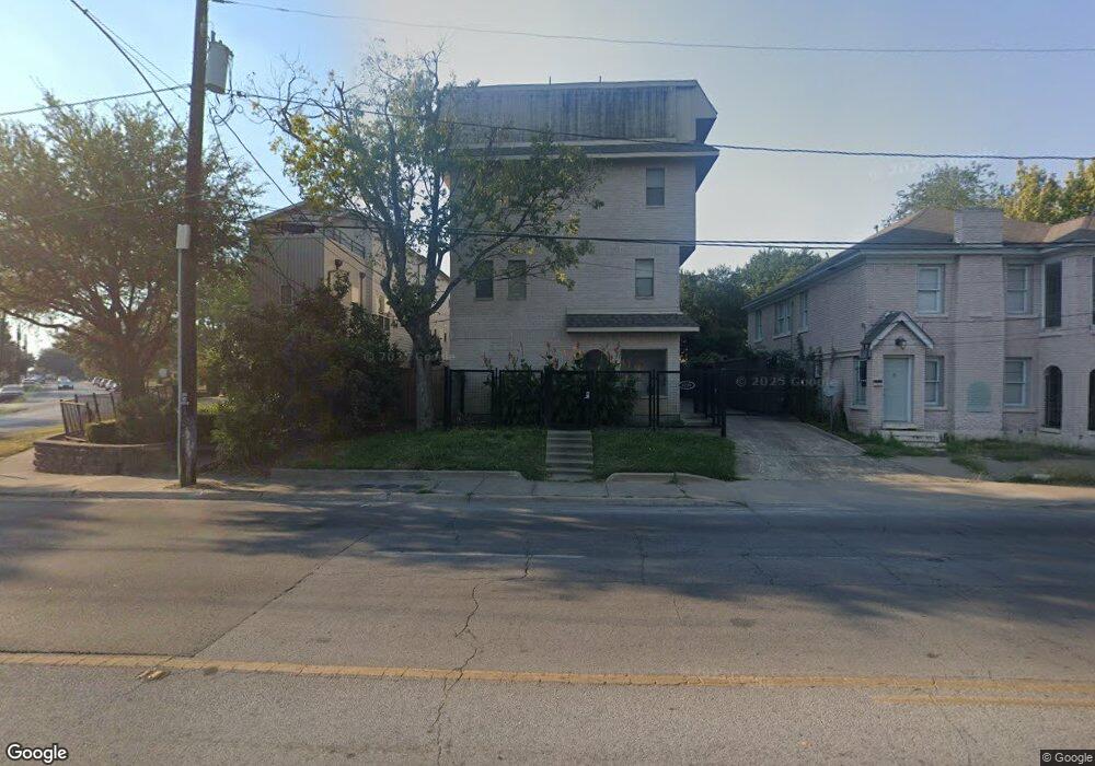 5737 Live Oak St unit 3, Dallas, TX 75206 - photo 1