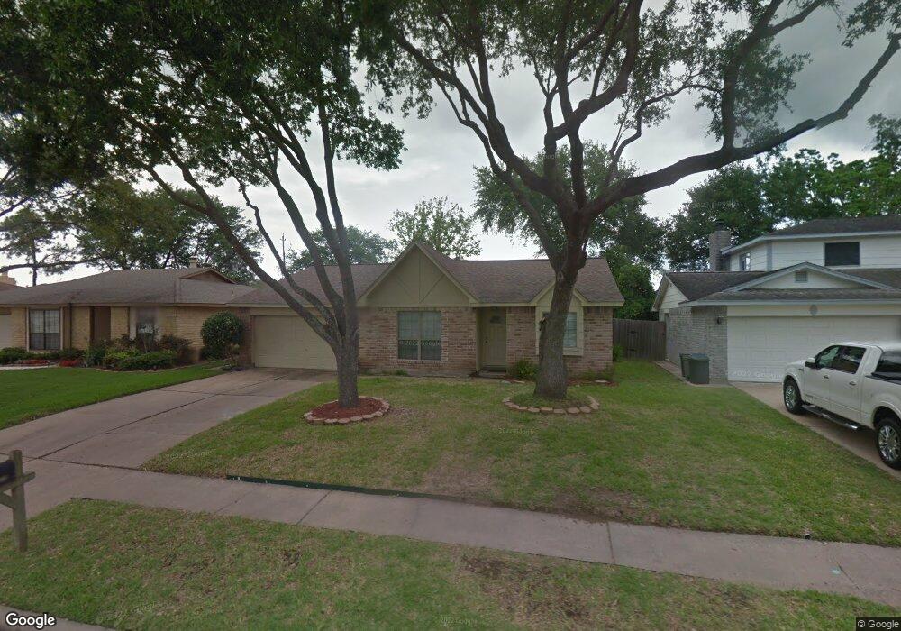 16419 Bougainvilla Ln, Friendswood, TX 77546 - photo 1