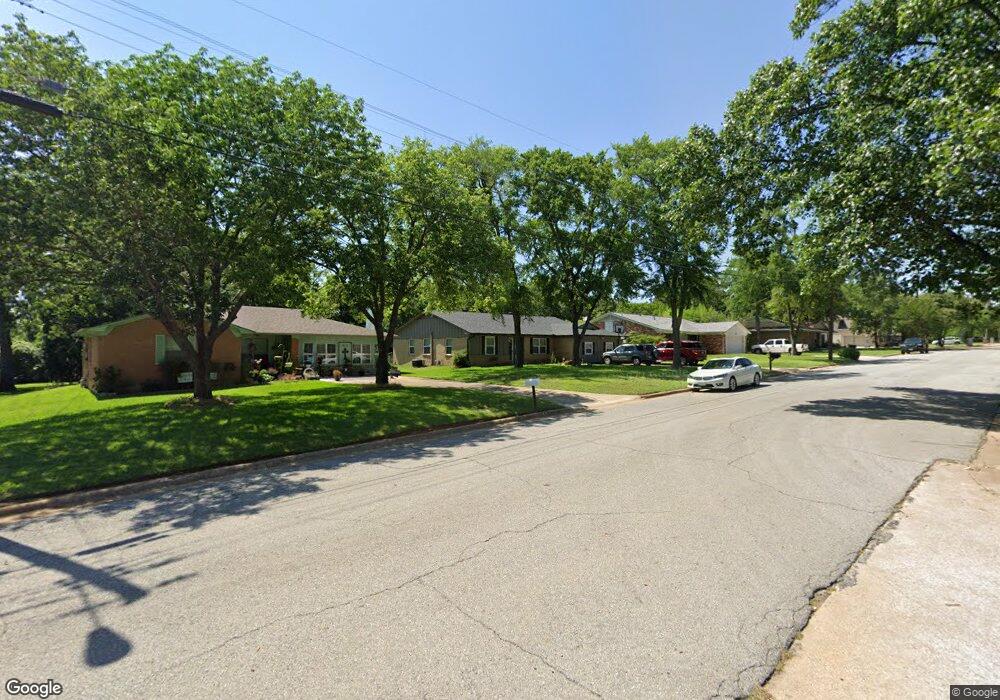 1621 S Lillis Ln, Denison, TX 75020 - photo 1