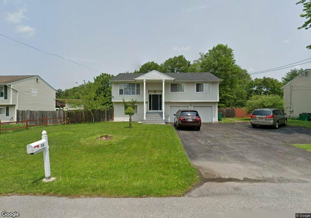 18 Sutton Park Rd, Poughkeepsie, NY 12603 - photo 1