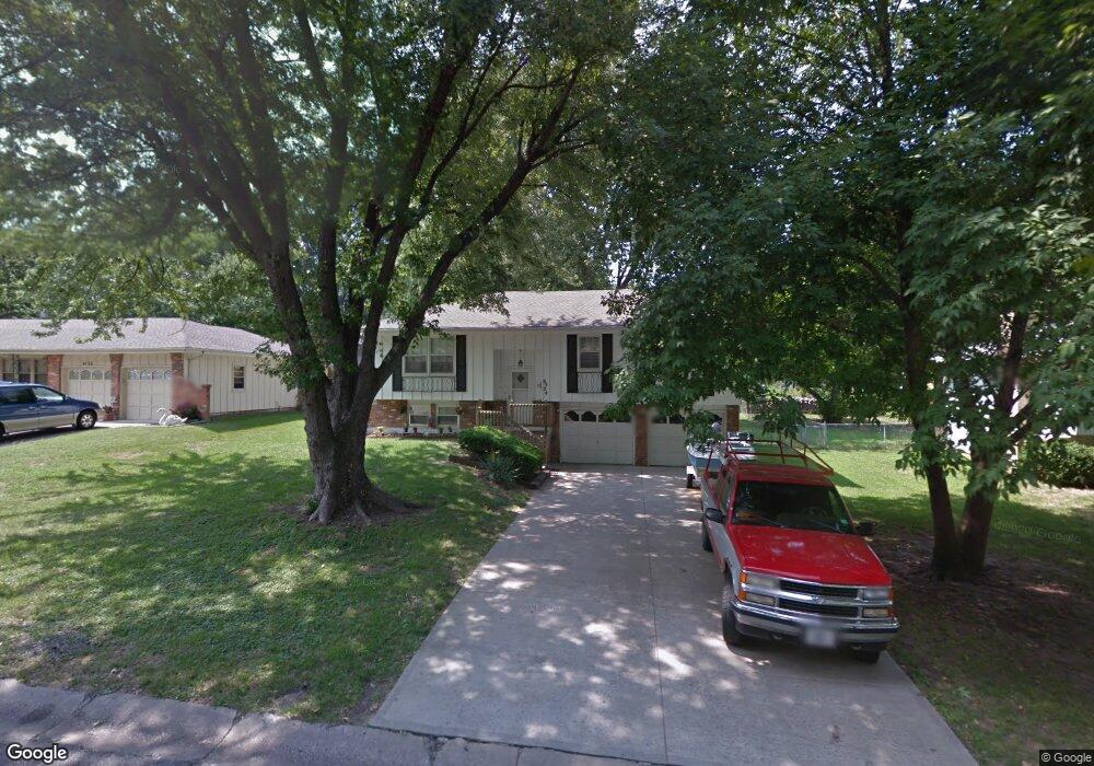 6524 Larsen Ln, Shawnee, KS 66203 - photo 1