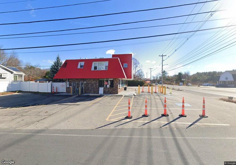 4 Bartlett St, Salisbury, MA 01952 - photo 1