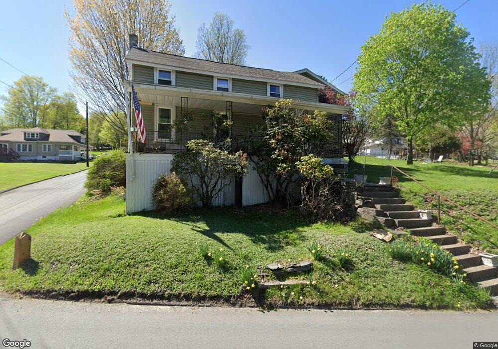 376 Ridge St, Honesdale, PA 18431 - photo 1