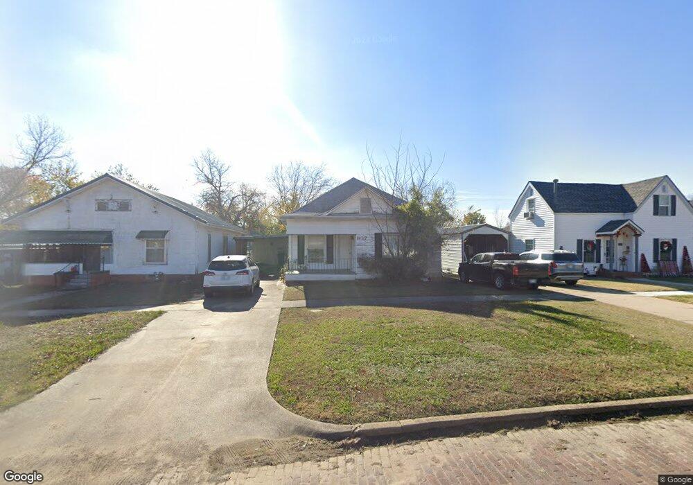 907 W Broadway St, Henryetta, OK 74437 - photo 1