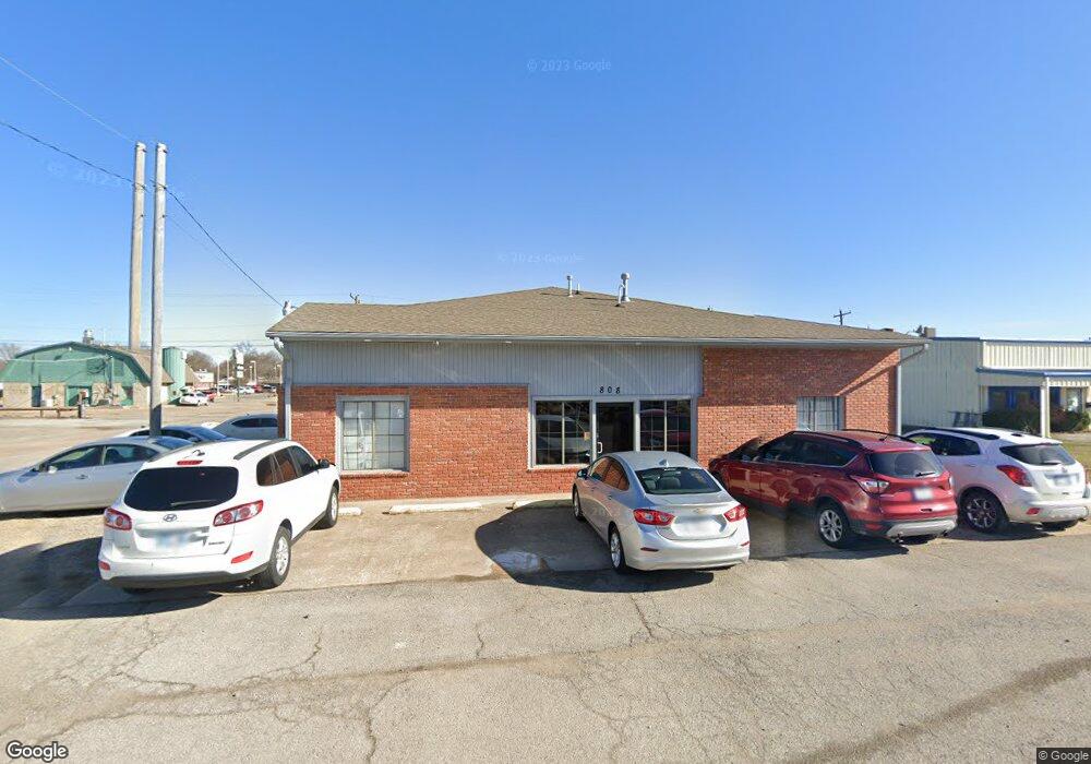 808 N J M Davis Blvd, Claremore, OK 74017 - photo 1