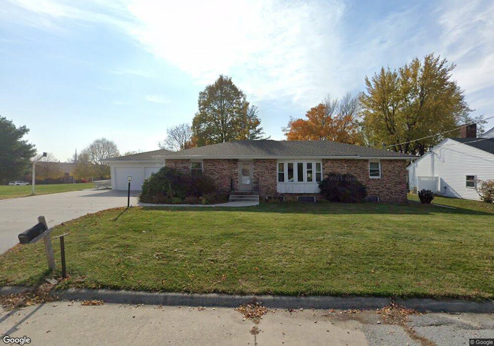 411 Linden Ave, Shenandoah, IA 51601 - photo 1