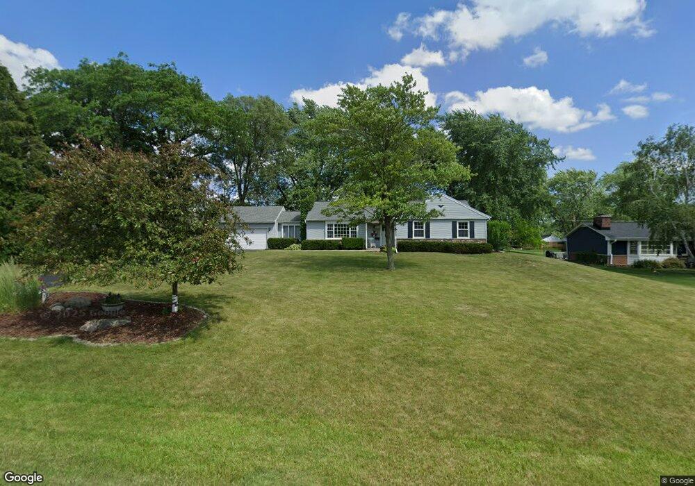 2100 Cloverhill Rd, Elm Grove, WI 53122 - photo 1