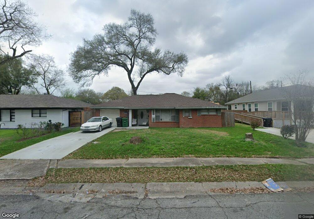 523 Glenburnie Dr, Houston, TX 77022 - photo 1