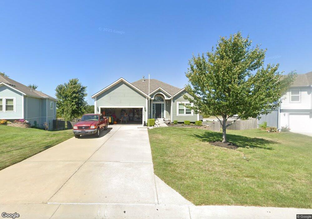 19938 S Palisade St, Spring Hill, KS 66083 - photo 1