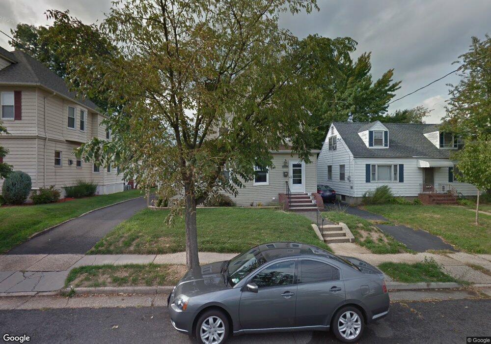 112 W Gibbons St, Linden, NJ 07036 - photo 1