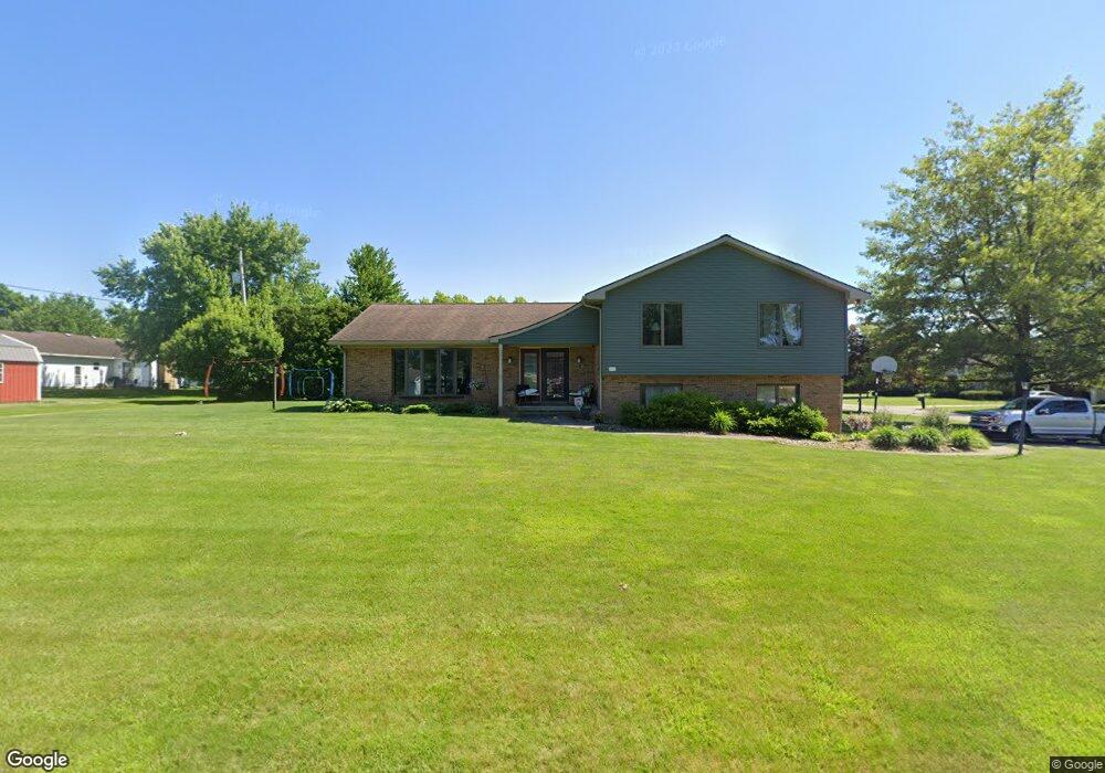 1117 Laura Ave, Bucyrus, OH 44820 - photo 1