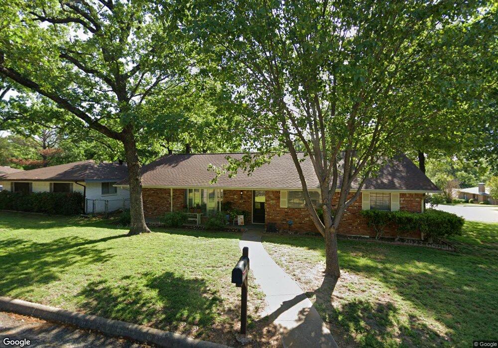 168 Circle Dr, Denison, TX 75021 - photo 1