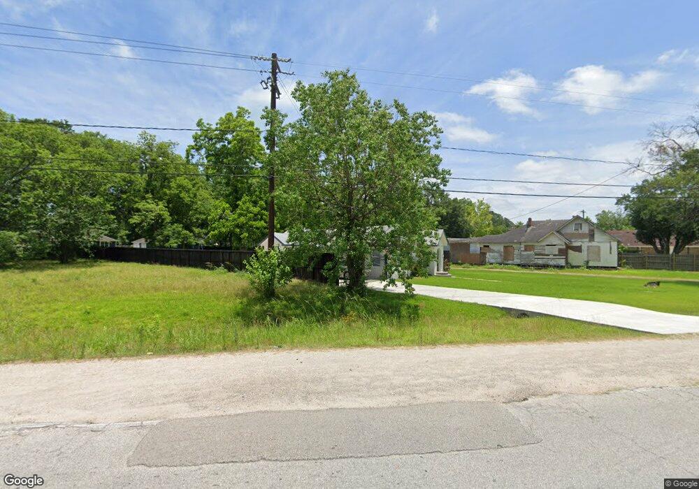 5407 Bennington St, Houston, TX 77028 - photo 1