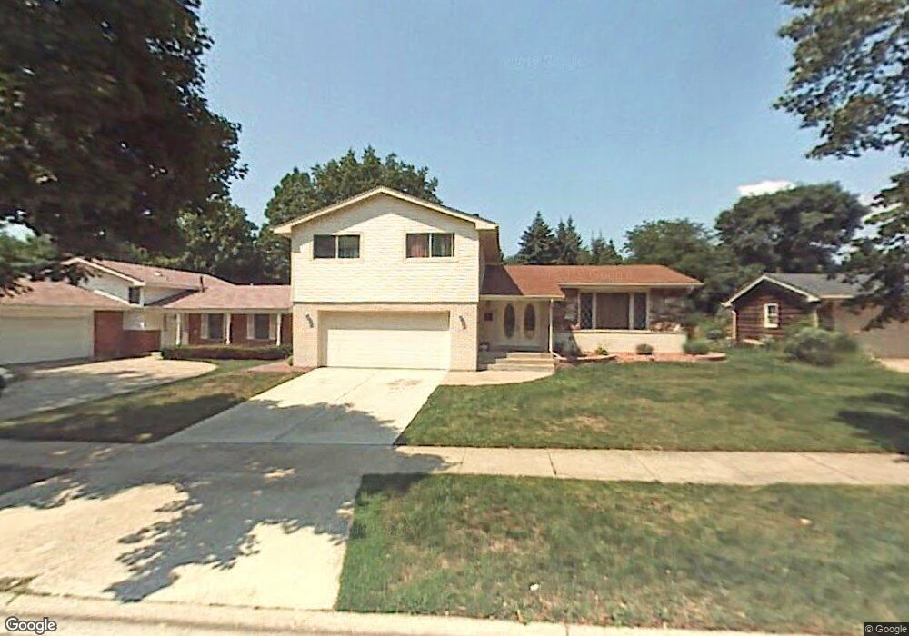 4320 Oakwood Ln, Matteson, IL 60443 - photo 1