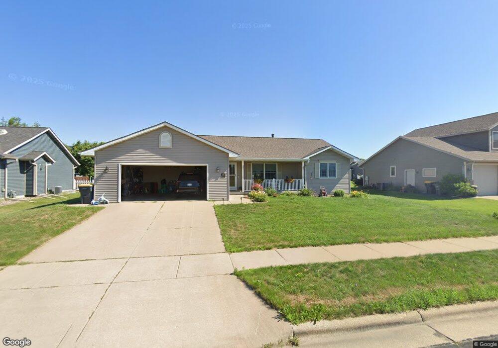 1013 Remington Dr, Holmen, WI 54636 - photo 1