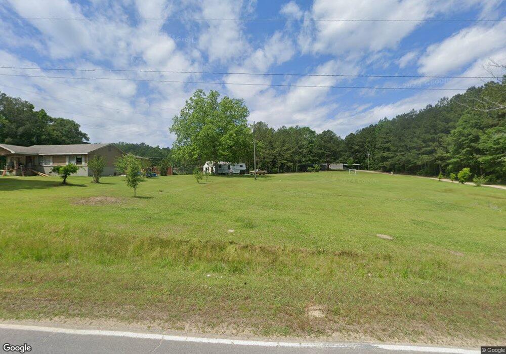 697 Reid Rd, Laurel, MS 39443 - photo 1