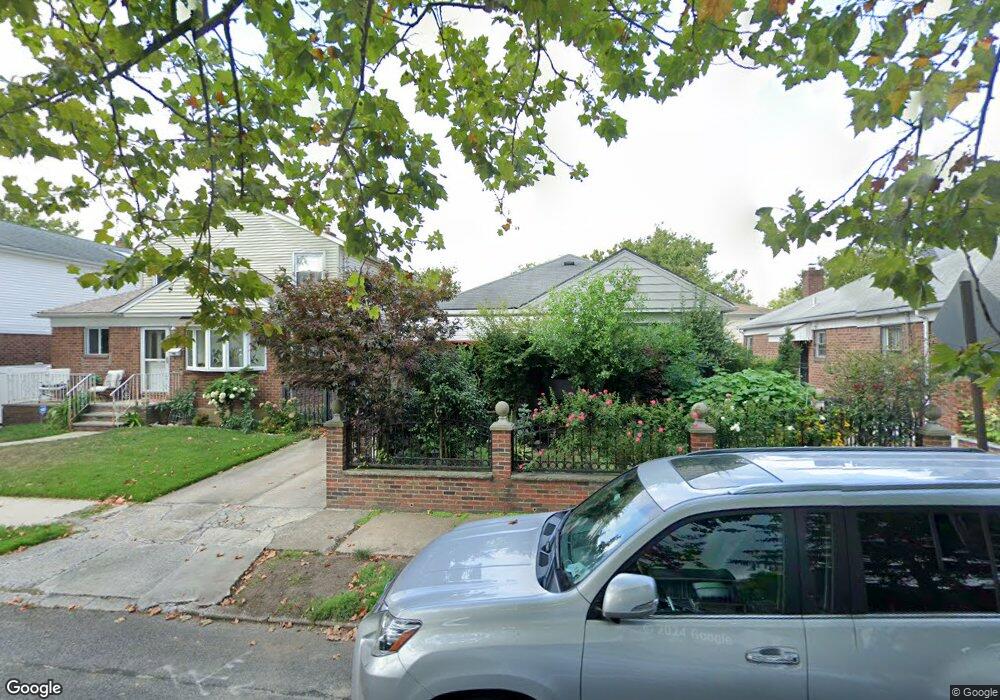 4728 168th St, Flushing, NY 11358 - photo 1