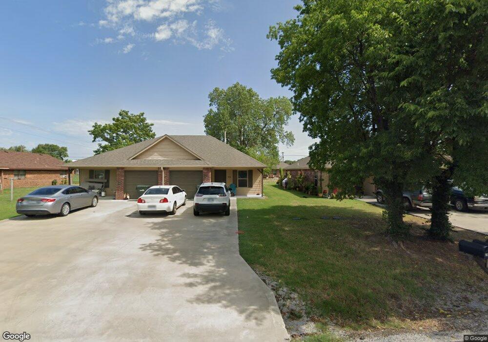 826 W 9th St, Claremore, OK 74017 - photo 1