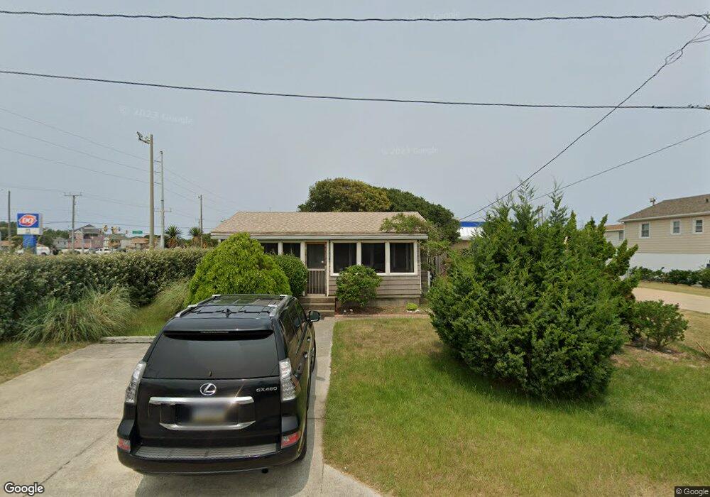 104 E Carlton Ave, Kill Devil Hills, NC 27948 - photo 1