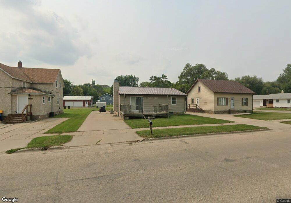 1435 4th Ave NW, Jamestown, ND 58401 - photo 1