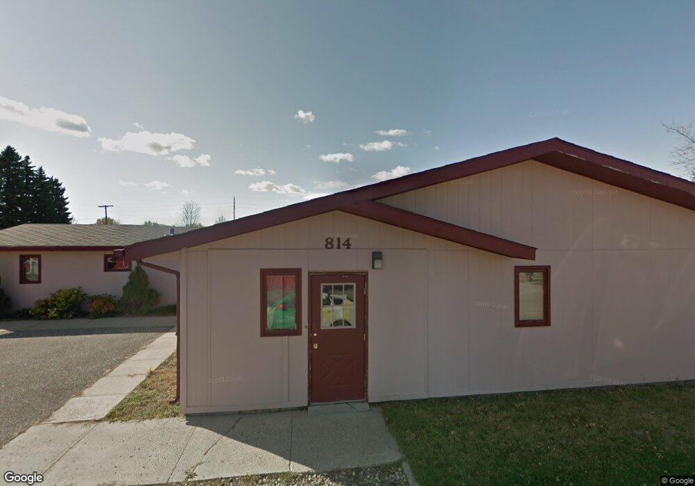 814 13th St NE, Jamestown, ND 58401 - photo 1