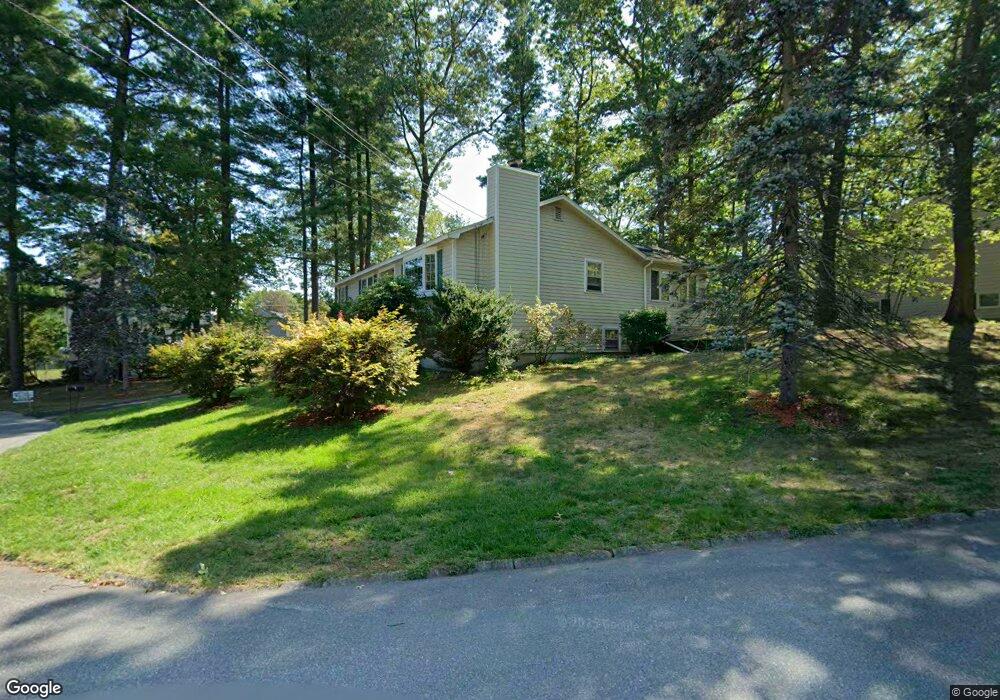 9 Lacy Ln, Nashua, NH 03062 - photo 1