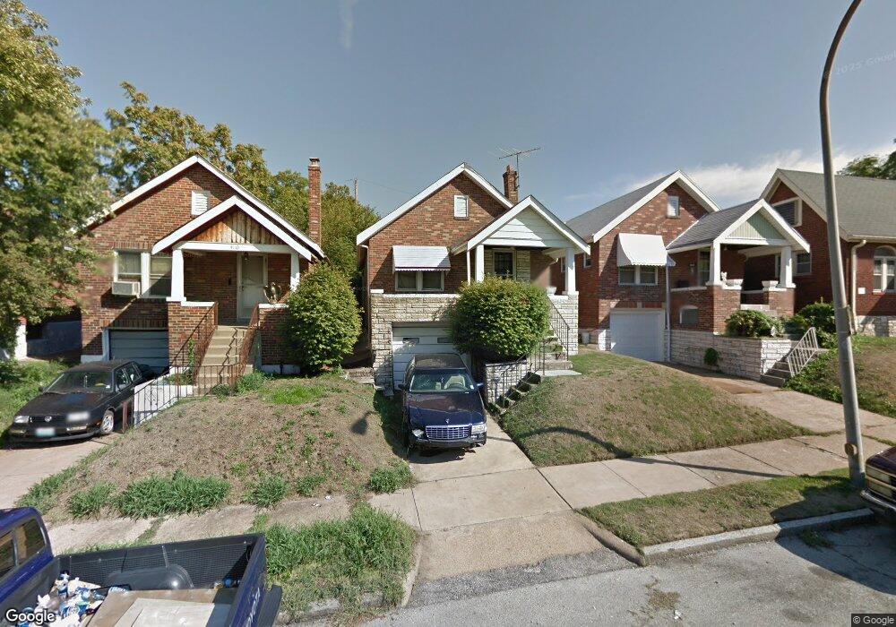 4106 Dryden Ave, Saint Louis, MO 63115 - photo 1